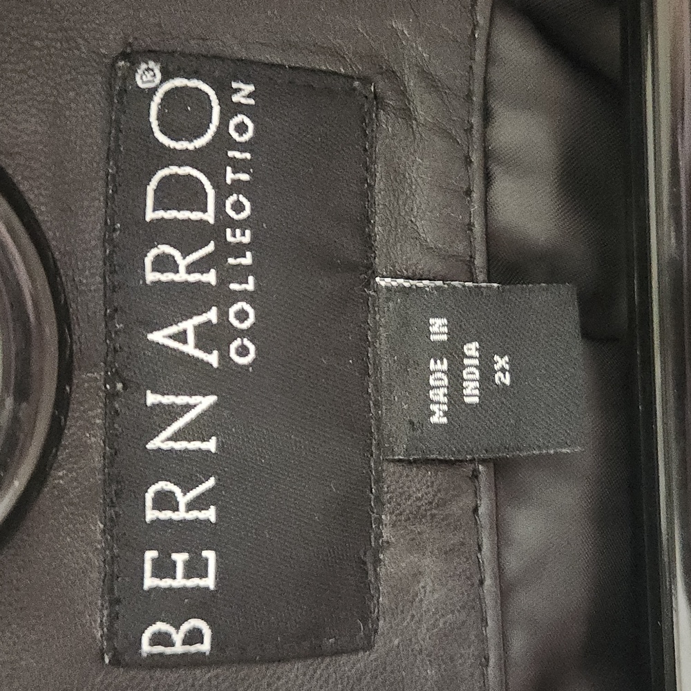 Bernardo Black Genuine Leather Jacket - Picture 2 of 7